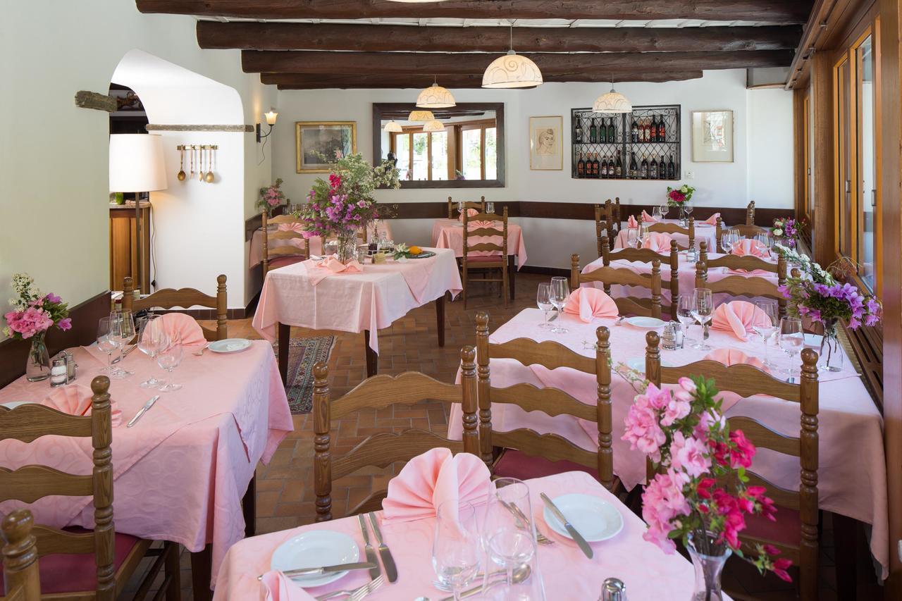 Отель Ristorante Della Stazione Тегна Экстерьер фото